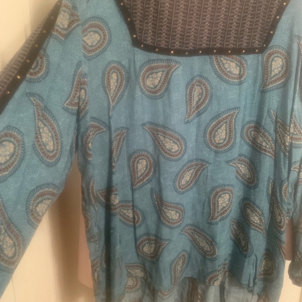 Blouse - Picture 3 of 5